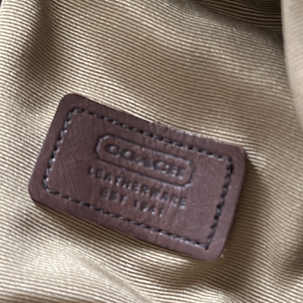 Coach leather bucket hat. 100% Leather. Vintage style. No longer available - Picture 3 of 6